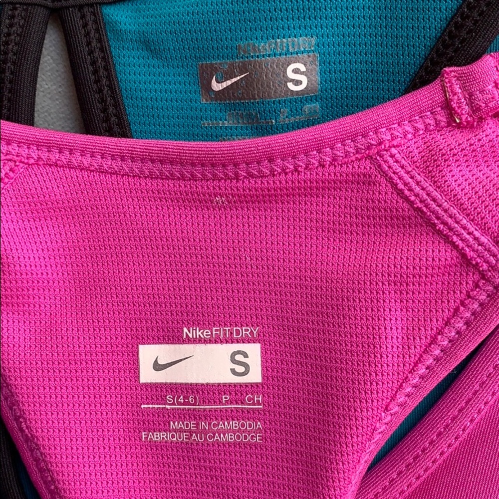 Bundle of Two Nike Workout Tops - Picture 5 of 5